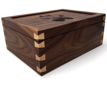 Handcrafted Pet Urn with Personalized Engraving