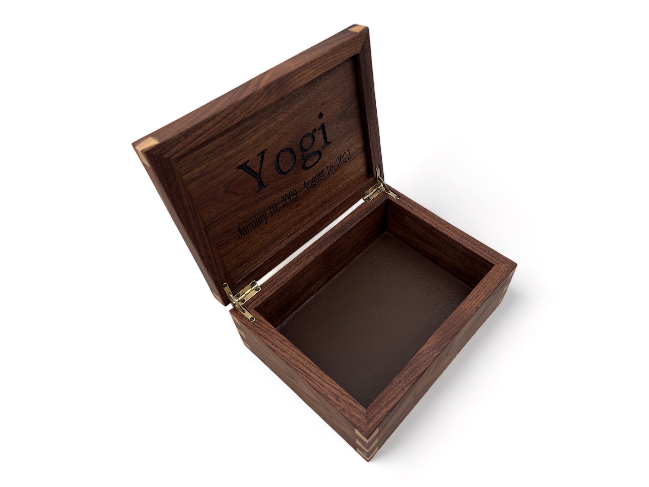 Handcrafted Pet Urn with Personalized Engraving