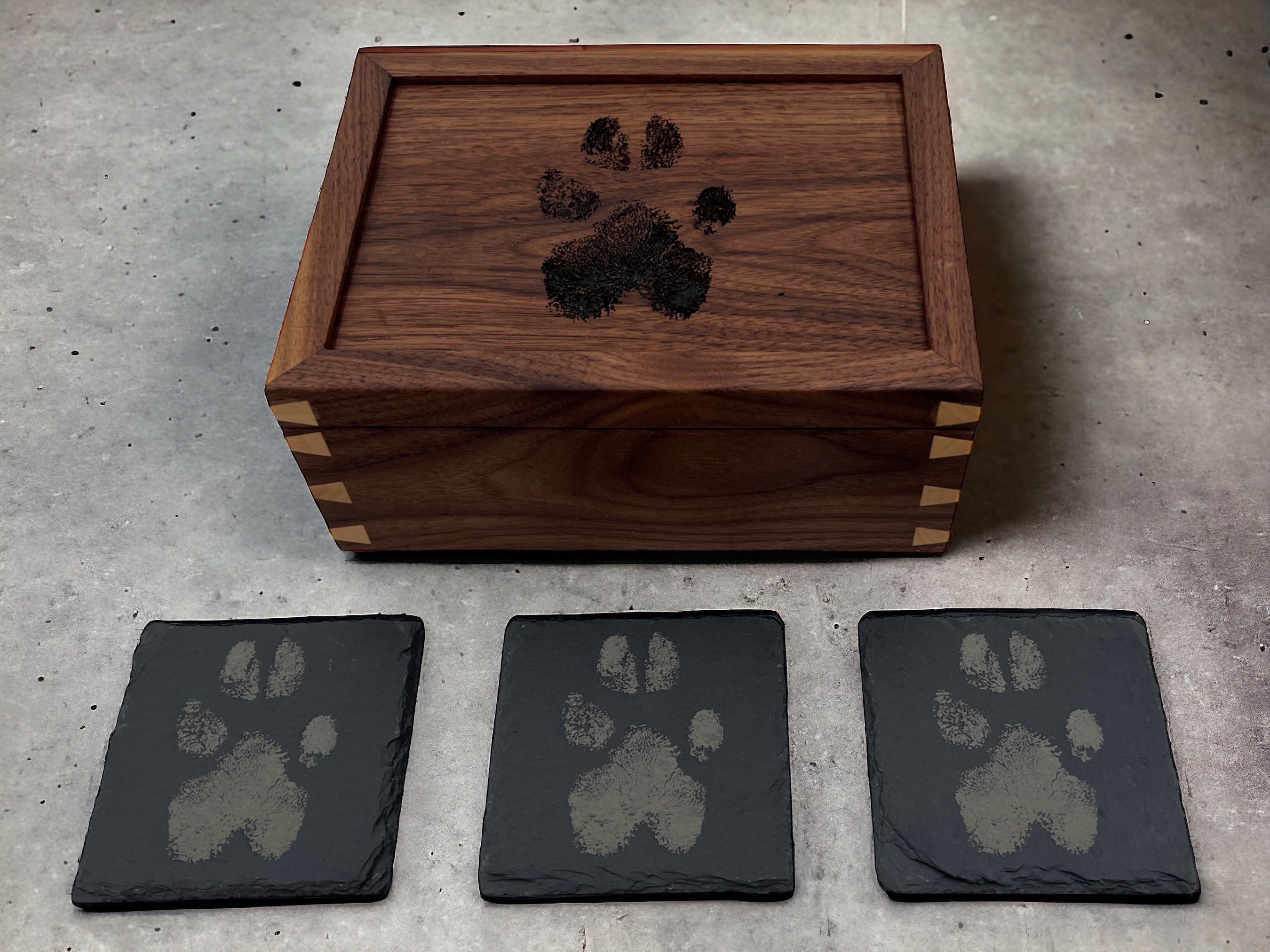 Handcrafted Pet Urn with Personalized Engraving