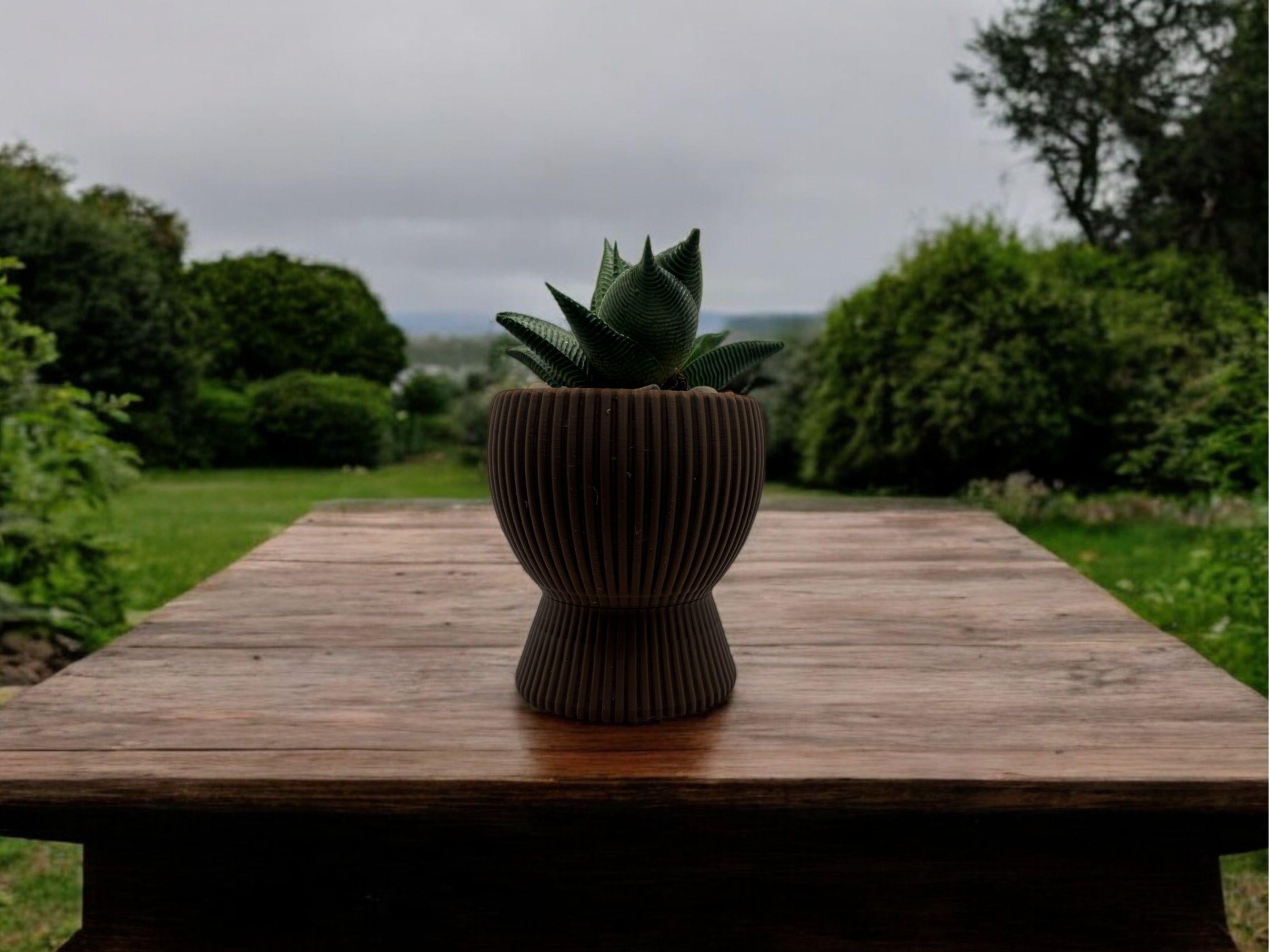 Brown Planter with Drip Plate| Modern Sustainable Design for Succulents, Cacti, and Small Plants| Home Decor| gift| housewarming|