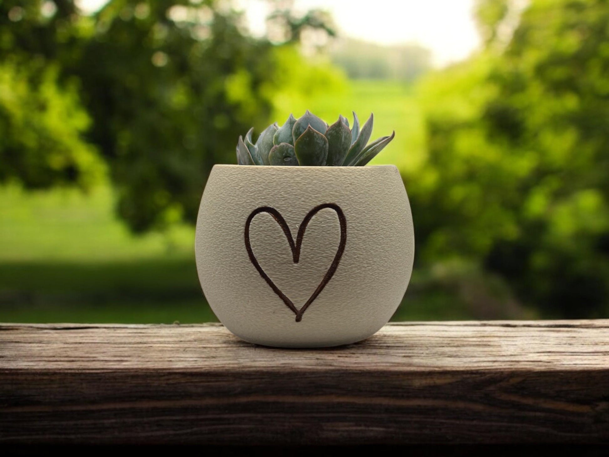 Planter with Handpainted Heart| Modern Sustainable Design for Succulents, Cacti and Small Plant| Home Decor| gift| Housewarming| Mothers Day
