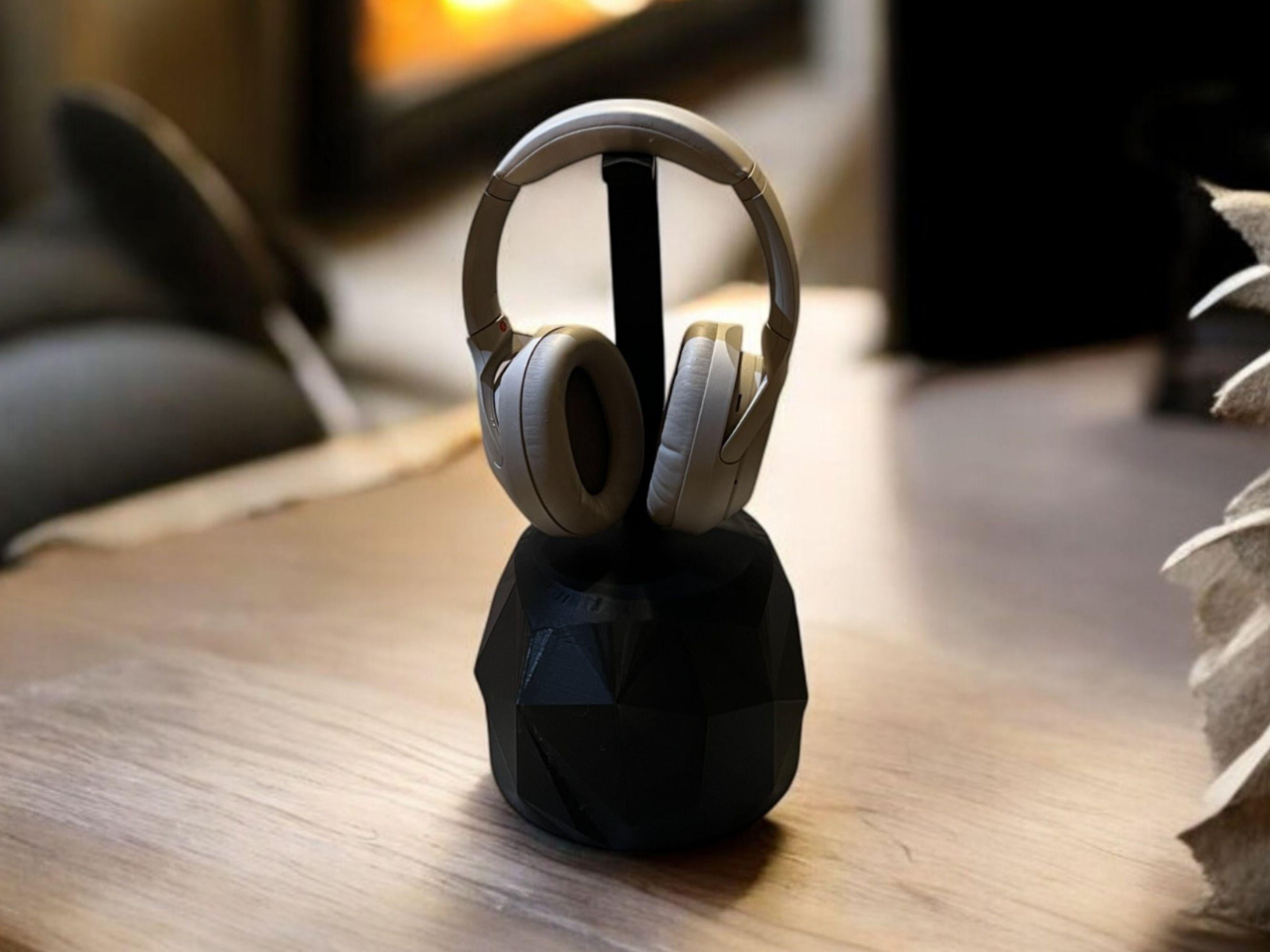 Sturdy Headphone Stand| Large Weighted Base, Easy Assembly, Eco-Friendly PLA, Universal Fit for Desk & Gaming Setup| Gift for Teen| Modern
