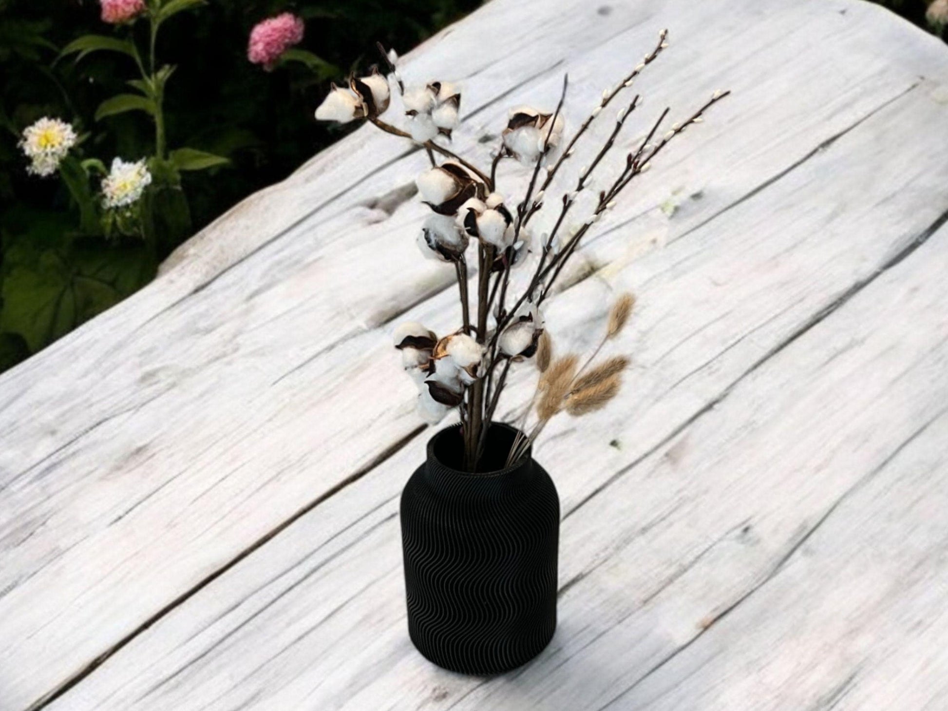 Modern Wavy Black Vase for Artificial Plants| Minimalist Design| 3D Printed| New Home Gift| Mother's Day Gift| Stylish Home Decor| Get Well - Default Title