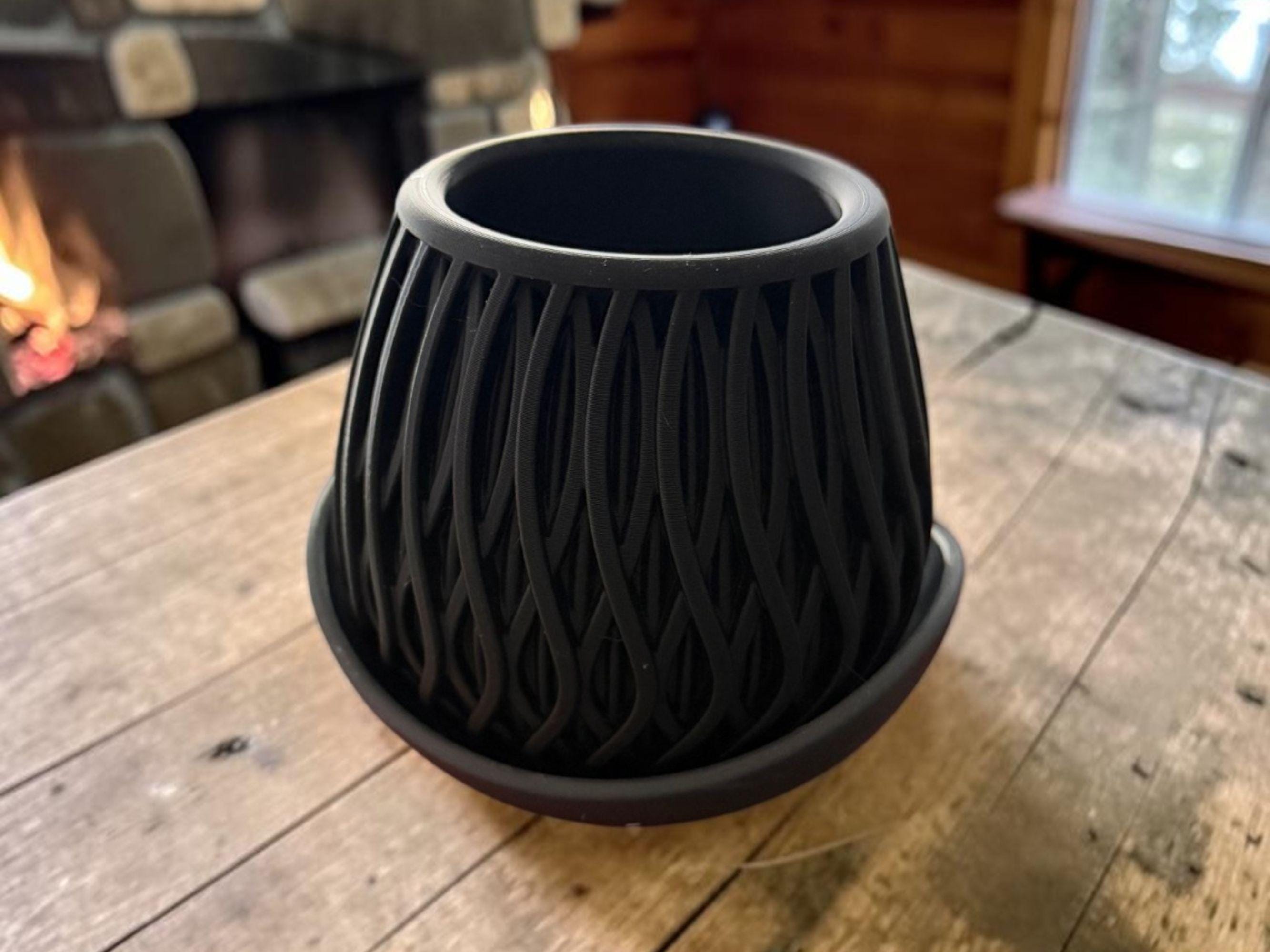 Modern 3D Printed Planter with Drip Plate | Eco-Friendly PLA Succulent Pot - Matte Black